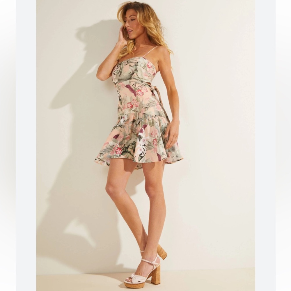 Guess Women’s Eco Sophie Floral 100% Linen Minidress Cut Out Sundress